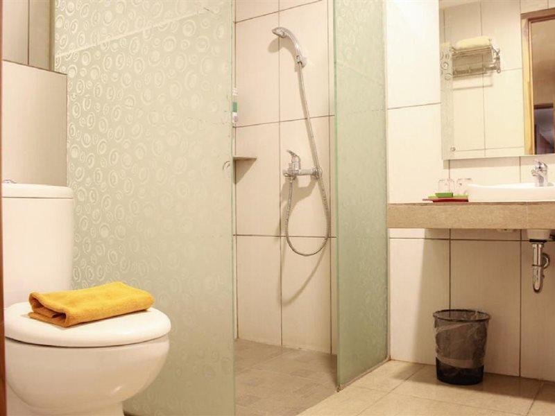 Reddoorz Premium Near Bandung Station Exterior foto