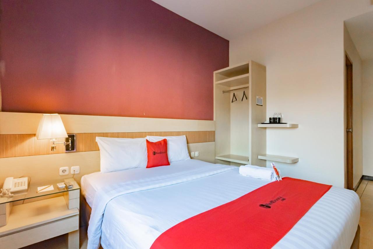 Reddoorz Premium Near Bandung Station Exterior foto