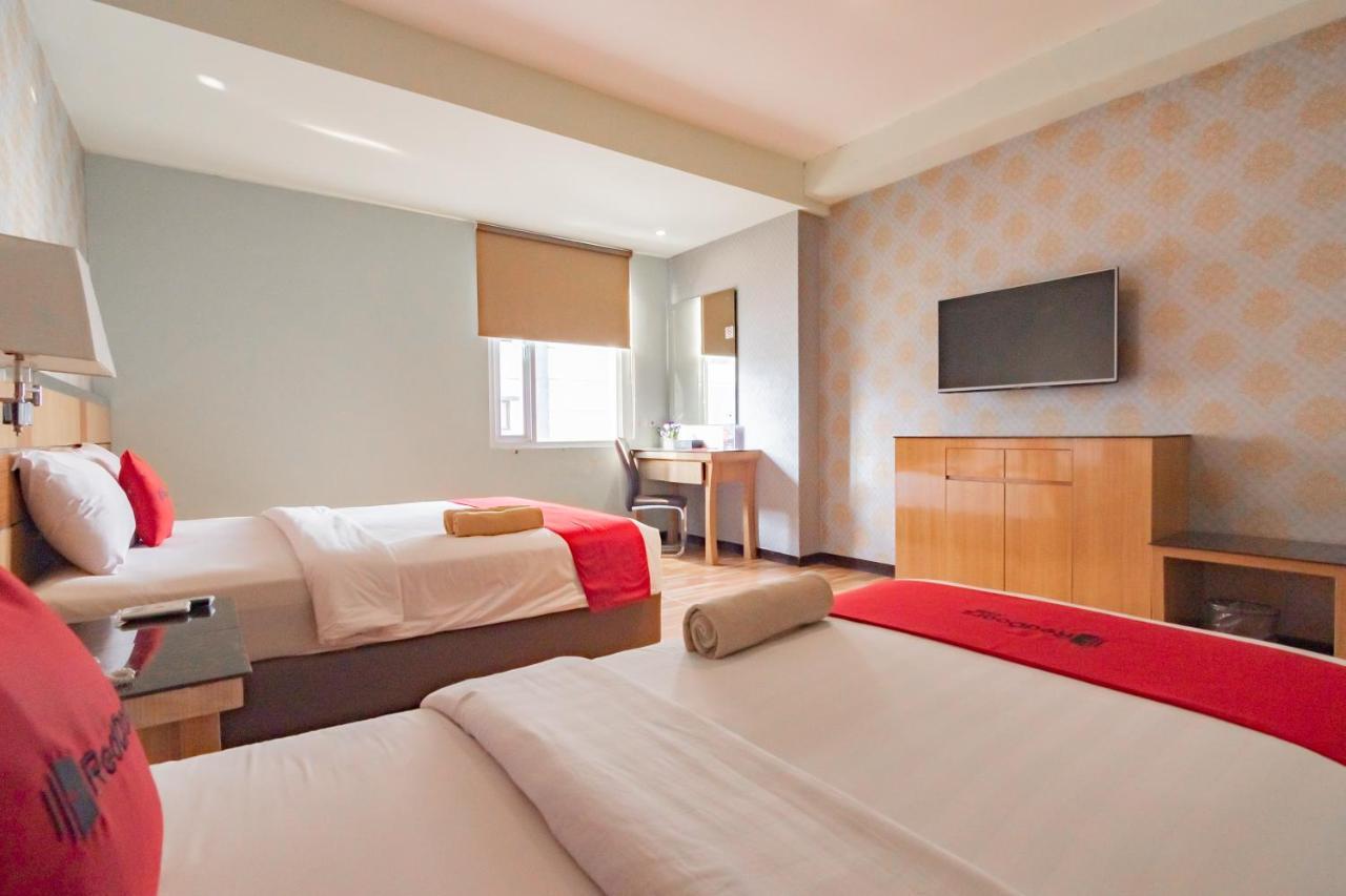 Reddoorz Premium Near Bandung Station Exterior foto